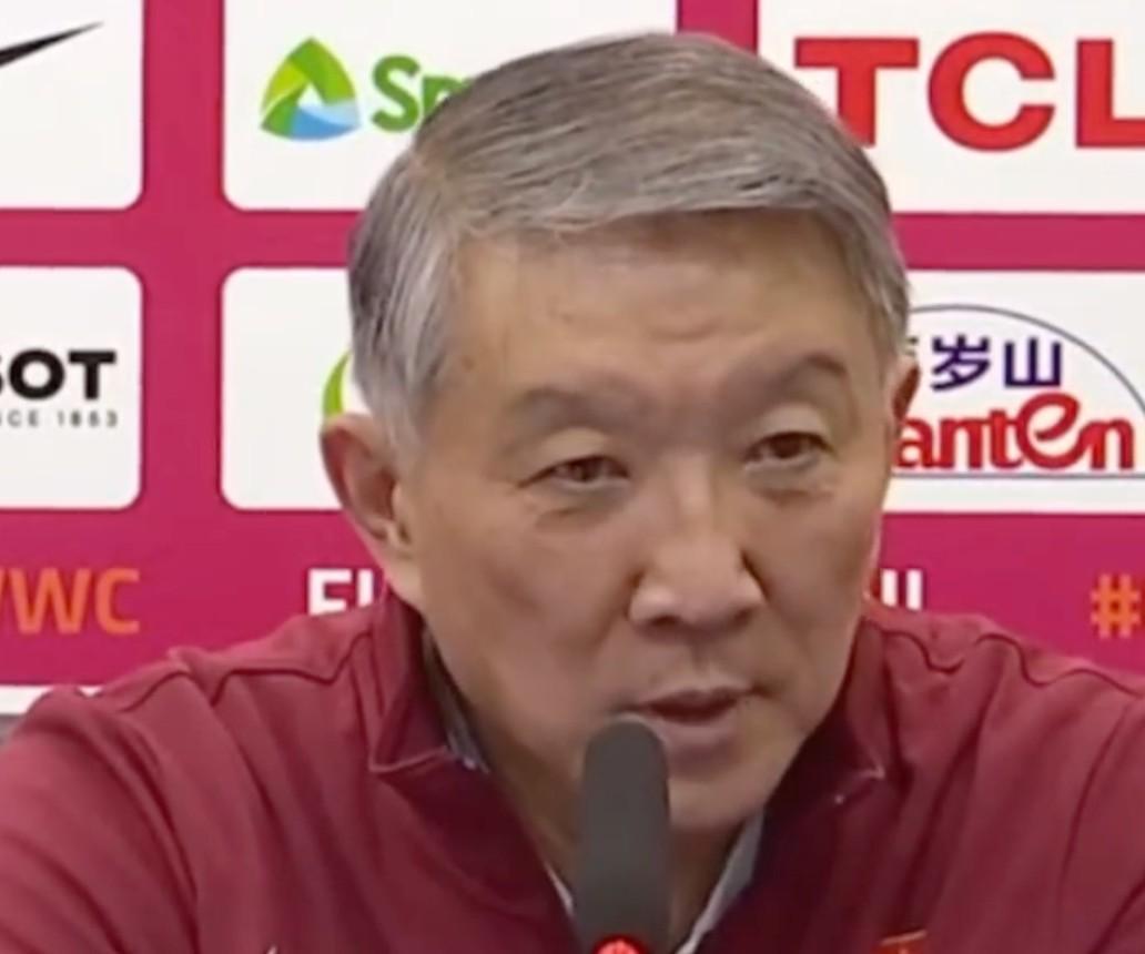 杏彩体育官方网站-宫鲁鸣：虽然比赛赢了但大家放得不够开，对抗水平还需要提高